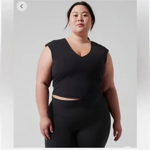 ATHLETA Transcend Cropped Tee - Large - Picture 2 of 6